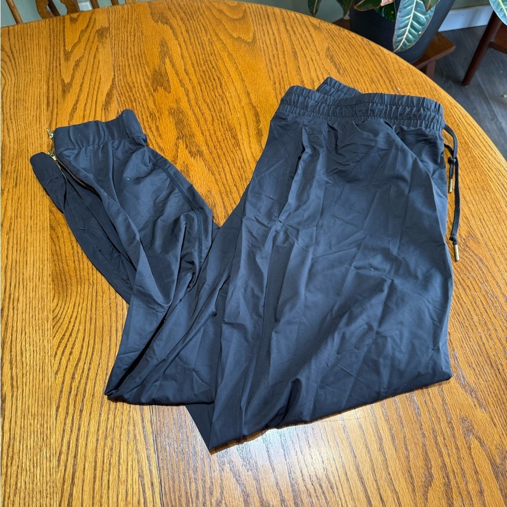 Zyia Joggers Size XL